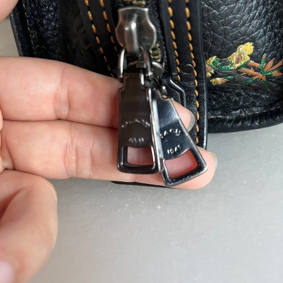 Coach rogue 17 with pyramid evil eye studs - Picture 16 of 16